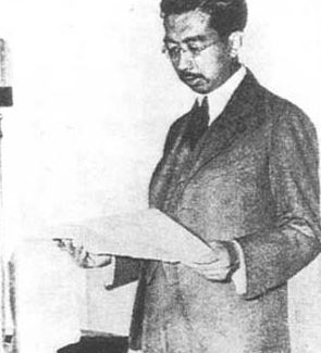15 Agosto 1945 Hiro Hito anuncia la rendición de Japón