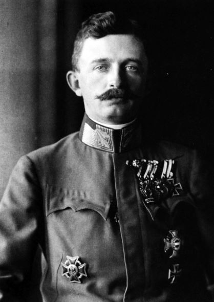 11 Noviembre 1918 Carlos I de Austria renuncia