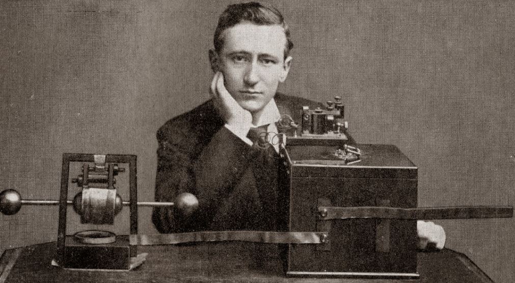 12 Diciembre 1901 Marconi consigue la primera comunicación trasatlántica