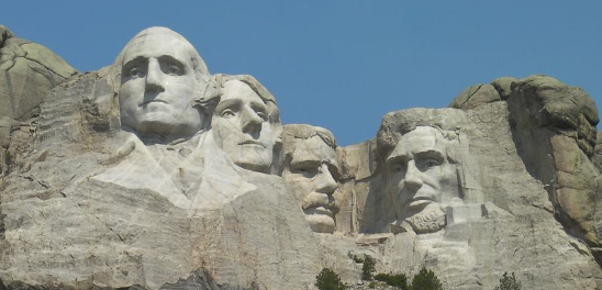 El Monte Rushmore el monumento escultórico esculpido en la montaña