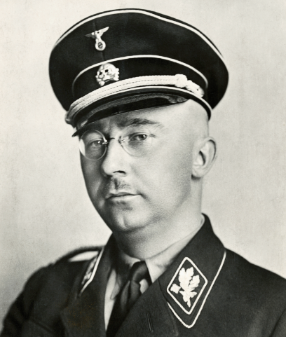 23 Mayo 1945 el alto cargo nazi Heinrich Himmler se suicida