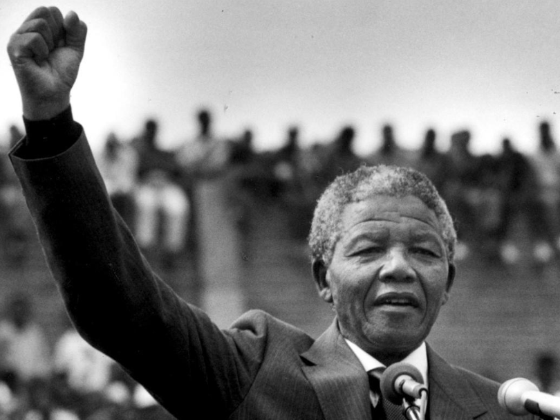 9 Mayo 1994 Nelson Mandela se convierte en el primer Presidente negro de Sudáfrica