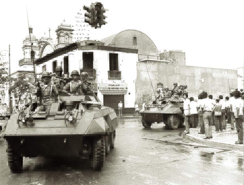 29 de agosto de 1975 En Perú, se produce el Golpe de Estado conocido como el 'Tacnazo'