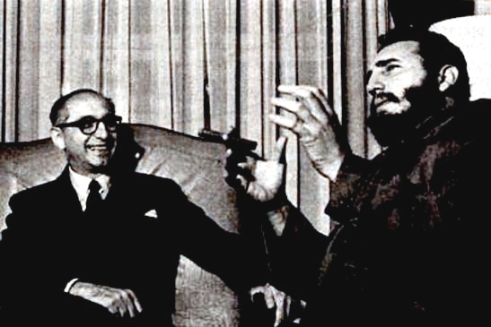 21 de febrero de 1960 Fidel Castro nacionaliza todas las empresas de Cuba